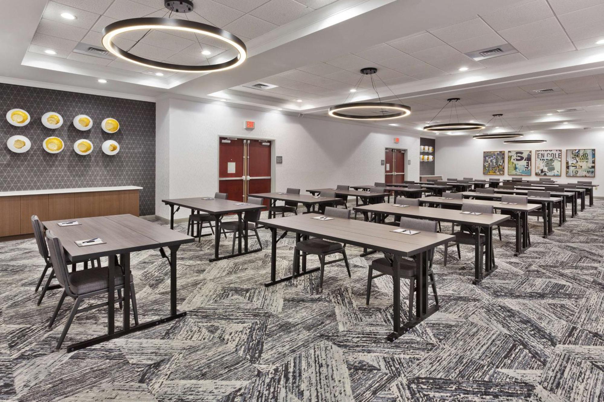 Doubletree By Hilton Dothan, Al Екстериор снимка